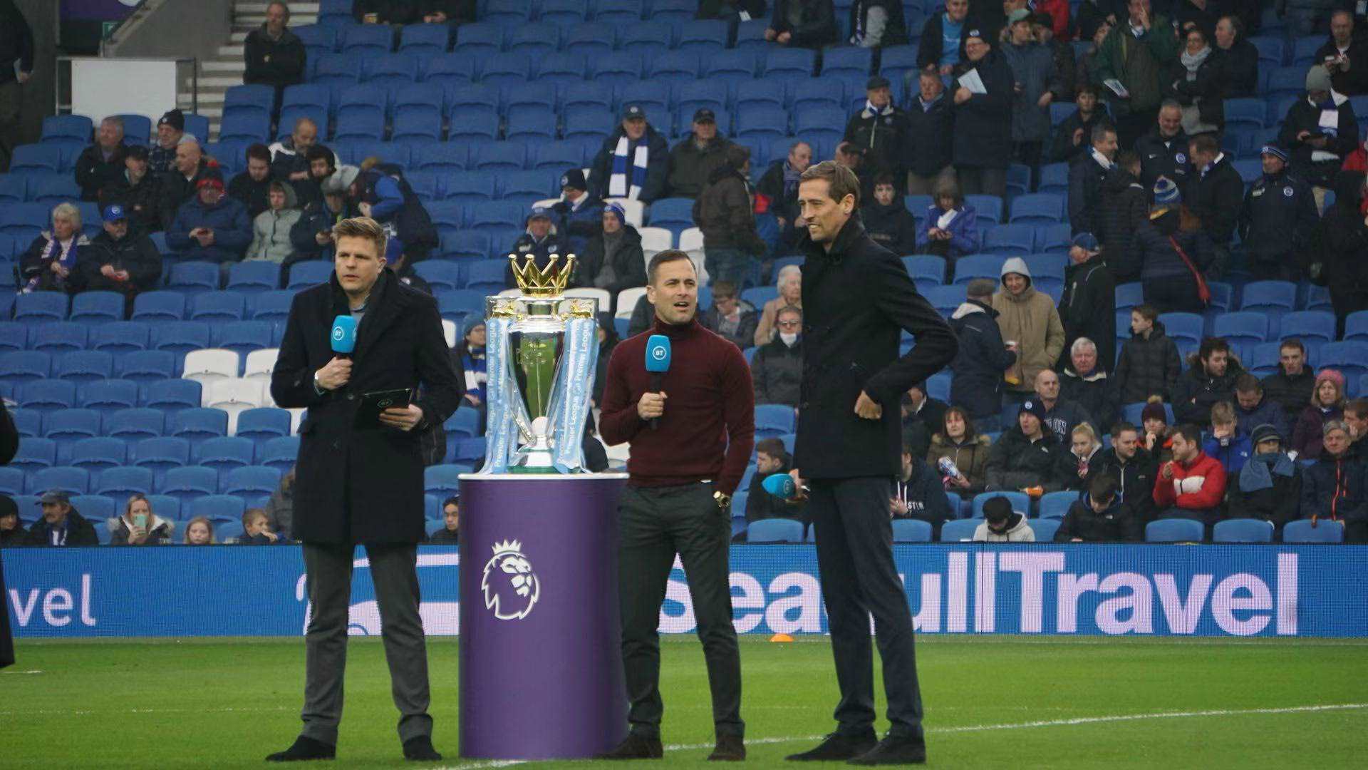 铭记他们的 铭记他们的